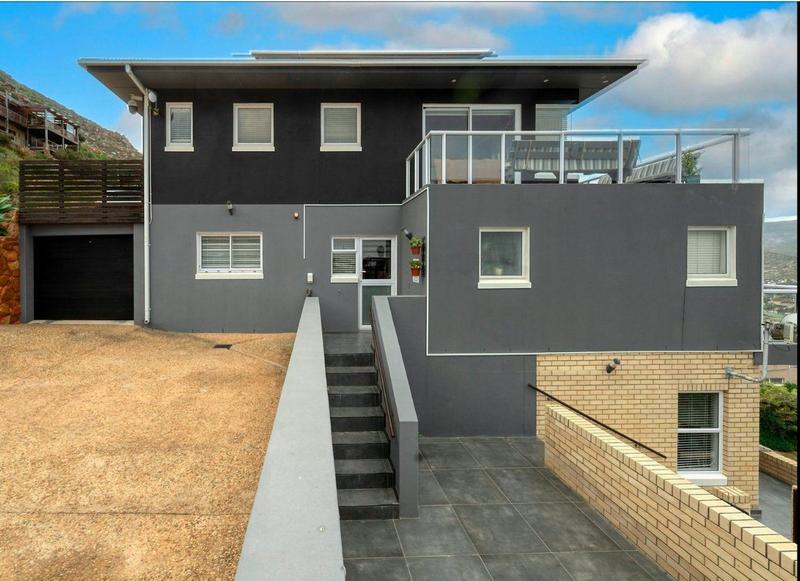 5 Bedroom Property for Sale in Fish Hoek Western Cape